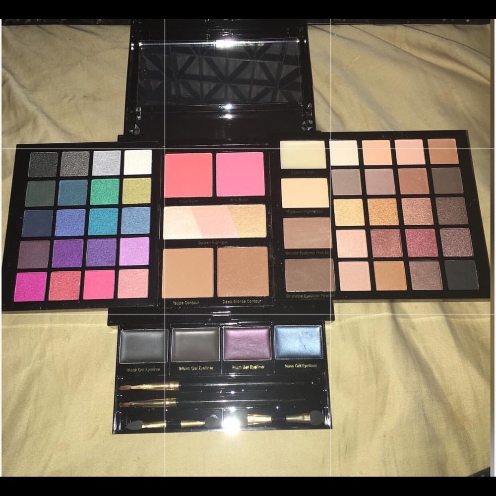 Multi Tier Make Up Kit 76pcs